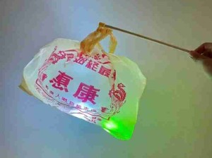 千奇百怪的灯笼，塑料袋那个可以